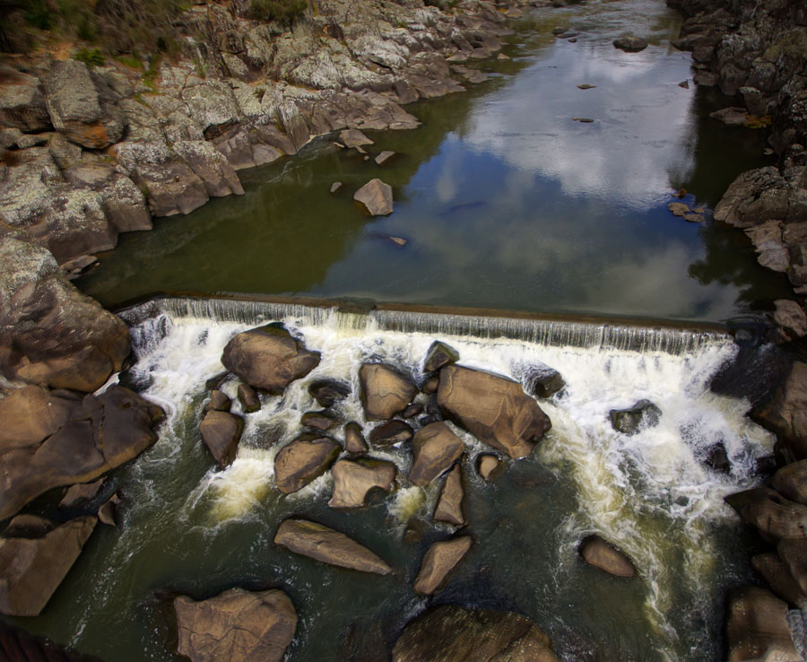 Click image for larger version

Name:	Little fall..jpg
Views:	33
Size:	188.7 KB
ID:	388935