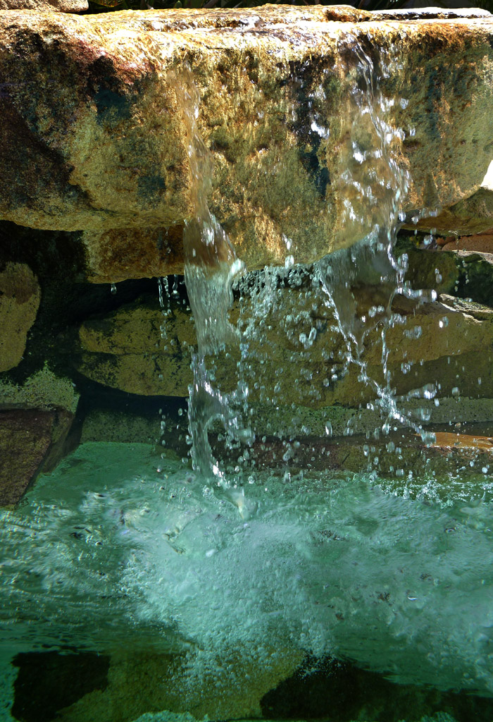 Click image for larger version

Name:	Running water.jpg
Views:	27
Size:	351.9 KB
ID:	395320