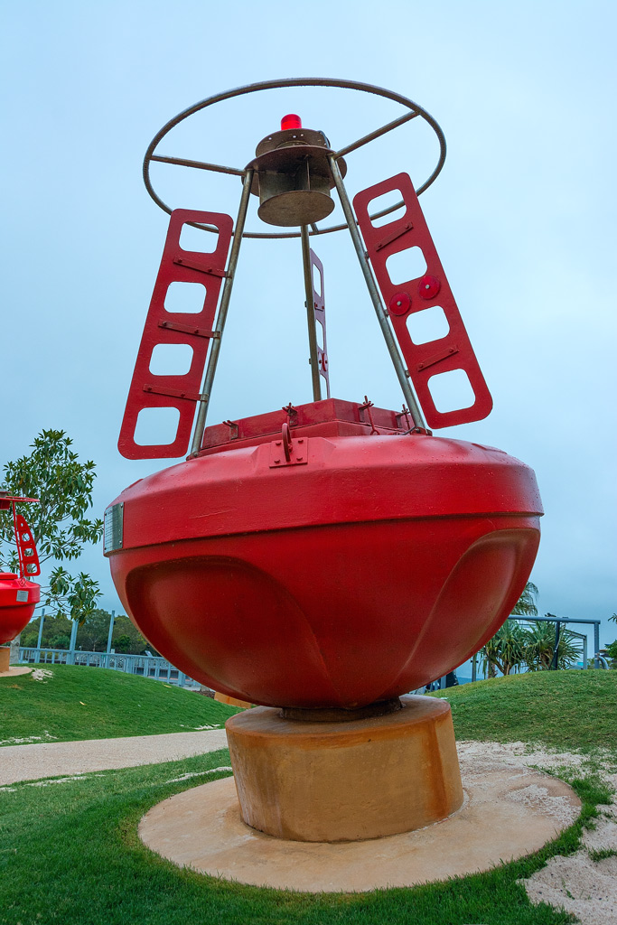 Click image for larger version

Name:	049-buoy.jpg
Views:	35
Size:	240.7 KB
ID:	402309