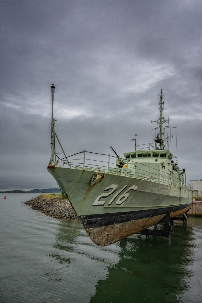 Click image for larger version

Name:	094=5-HMAS-Gladstone.jpg
Views:	53
Size:	240.6 KB
ID:	402328