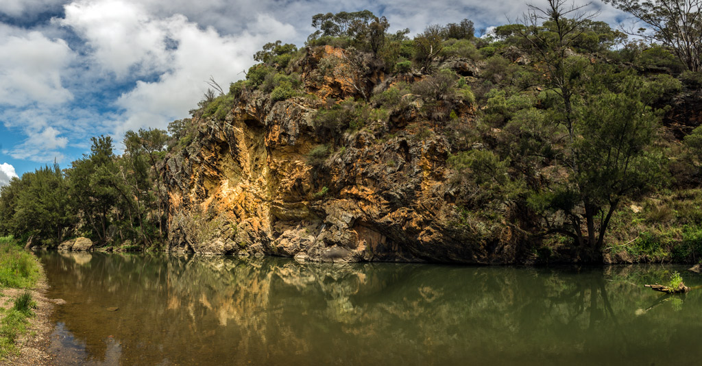 Click image for larger version

Name:	near-Ilford.jpg
Views:	47
Size:	243.7 KB
ID:	415375