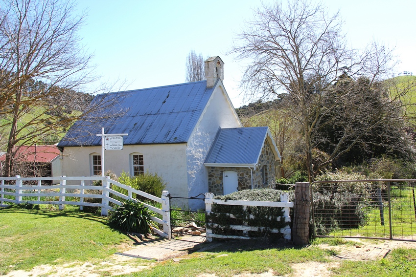 Click image for larger version

Name:	country church.JPG
Views:	33
Size:	378.7 KB
ID:	419550