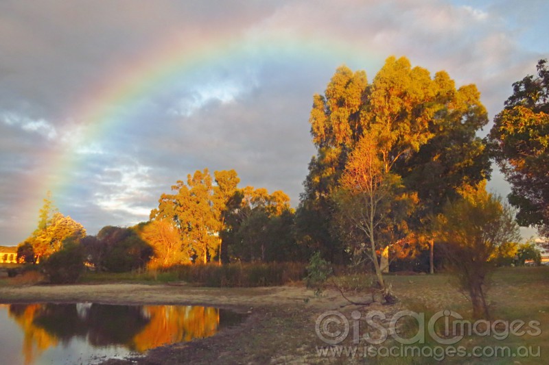 Click image for larger version

Name:	Rainbow on the Lake - Small.jpg
Views:	11
Size:	99.0 KB
ID:	420636