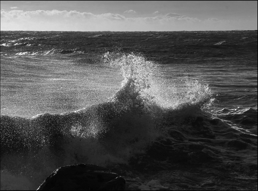 Click image for larger version

Name:	Wave 2.jpg
Views:	17
Size:	420.6 KB
ID:	423192