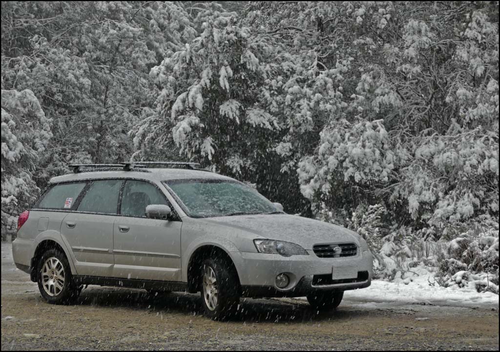 Click image for larger version

Name:	Subaru in snow.jpg
Views:	66
Size:	183.0 KB
ID:	454146