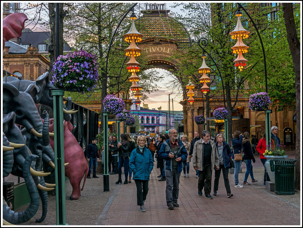 Click image for larger version

Name:	Tivoli 25 rs.jpg
Views:	75
Size:	562.2 KB
ID:	442446