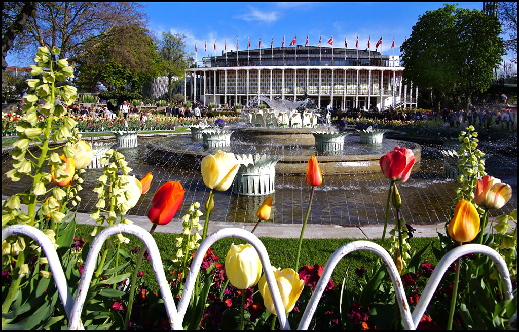 Click image for larger version

Name:	Fountain.jpg
Views:	50
Size:	403.5 KB
ID:	442495