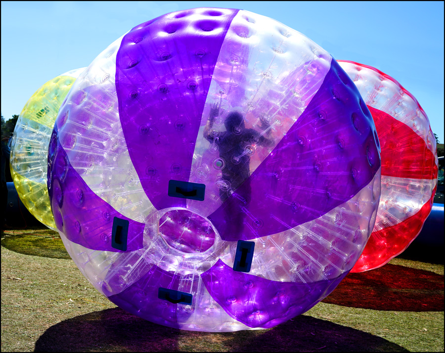 Click image for larger version

Name:	Balls .jpg
Views:	29
Size:	358.7 KB
ID:	450261