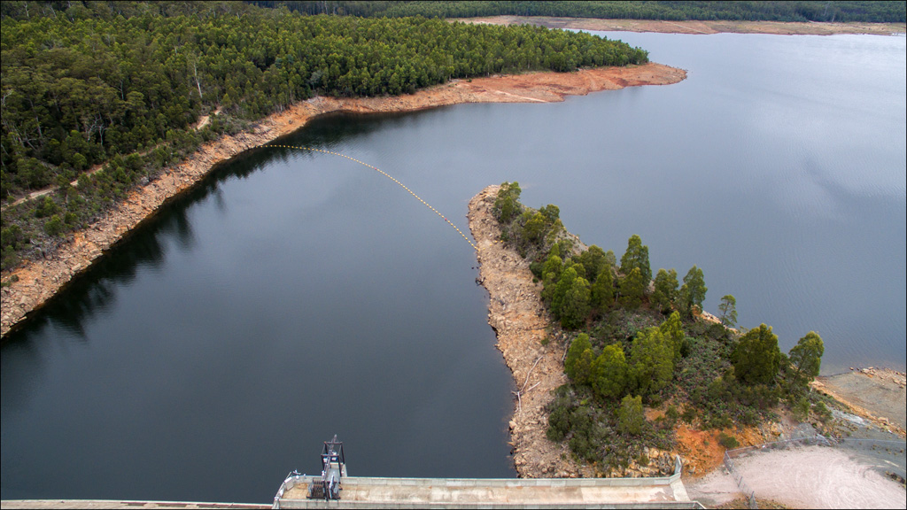 Click image for larger version

Name:	Dam 4 .jpg
Views:	42
Size:	264.4 KB
ID:	450646