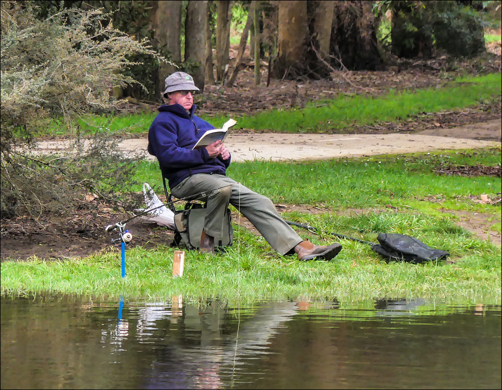 Click image for larger version

Name:	Fishing .jpg
Views:	45
Size:	537.2 KB
ID:	455595