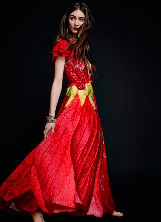 Click image for larger version

Name:	red-dress.jpg
Views:	35
Size:	66.7 KB
ID:	462196