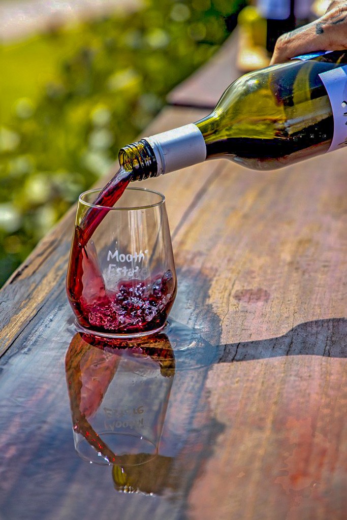 Click image for larger version

Name:	Hans-Winery.jpg
Views:	114
Size:	171.4 KB
ID:	463937