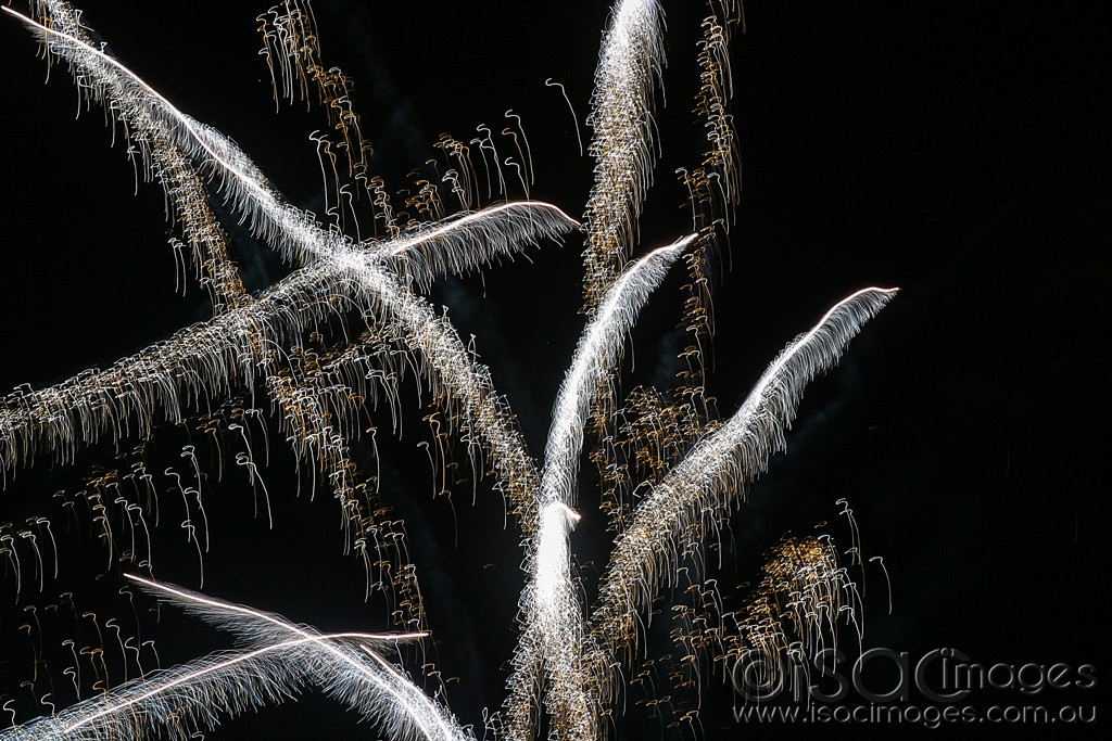Click image for larger version

Name:	2679-Fireworks.jpg
Views:	37
Size:	224.2 KB
ID:	466057