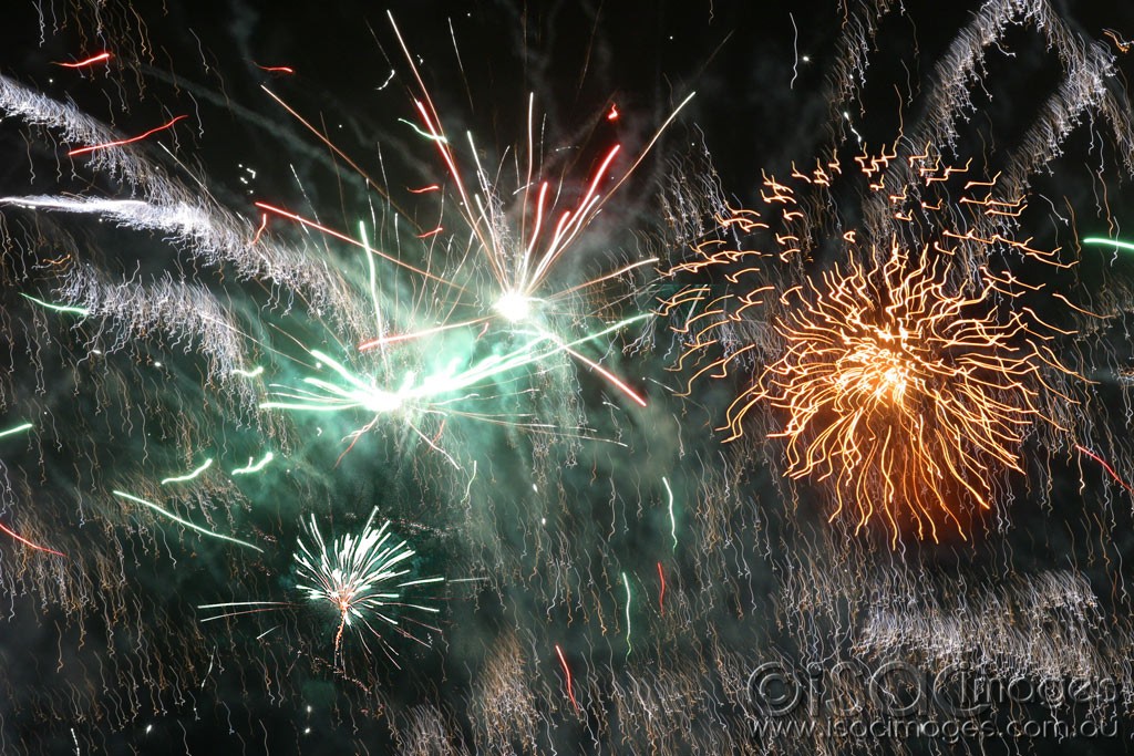 Click image for larger version

Name:	2681-Fireworks.jpg
Views:	44
Size:	265.1 KB
ID:	466058