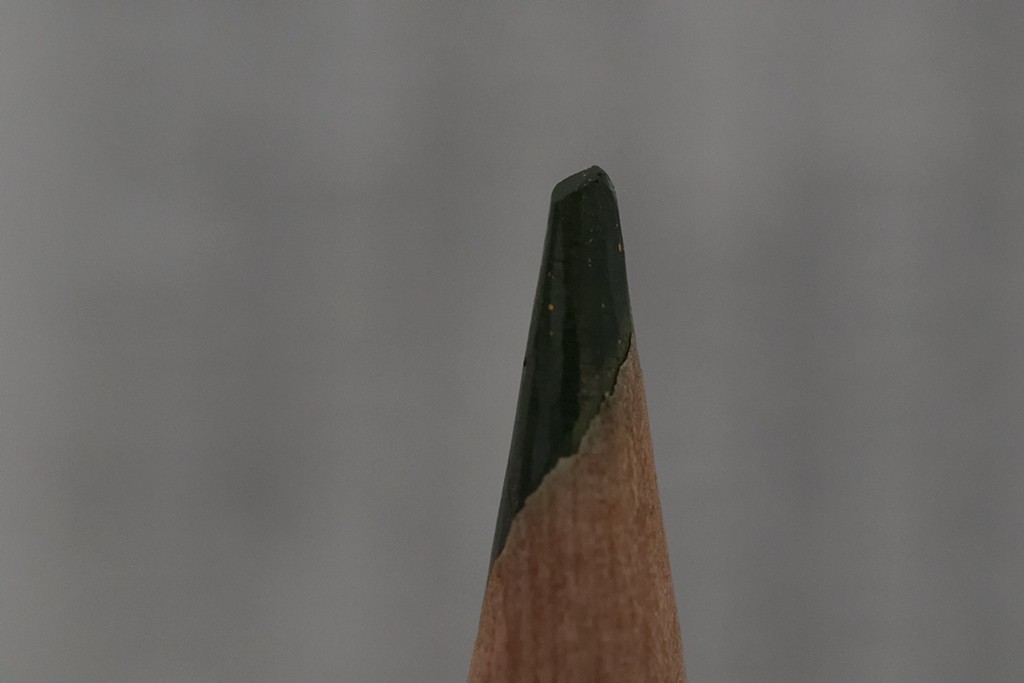 Click image for larger version

Name:	Pencil 2.jpg
Views:	40
Size:	64.9 KB
ID:	467554