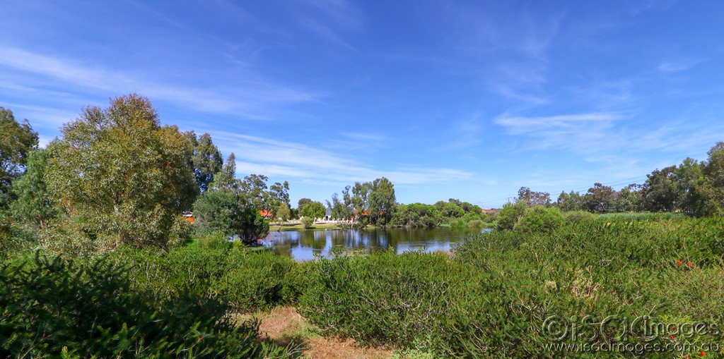 Click image for larger version

Name:	2853_Lake_Pano_18mmX2_PT.jpg
Views:	40
Size:	177.7 KB
ID:	467724