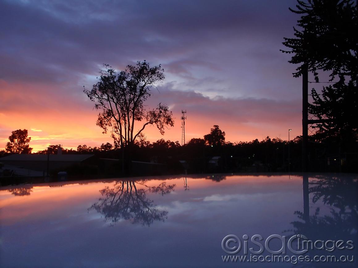 Click image for larger version

Name:	Mundaring-Sunrise.jpg
Views:	53
Size:	90.7 KB
ID:	477205