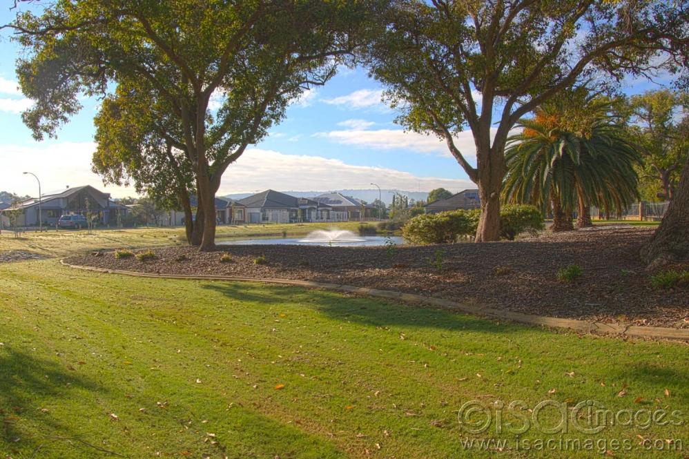 Click image for larger version

Name:	9241-HDR_Lake_2.jpg
Views:	101
Size:	153.3 KB
ID:	479022