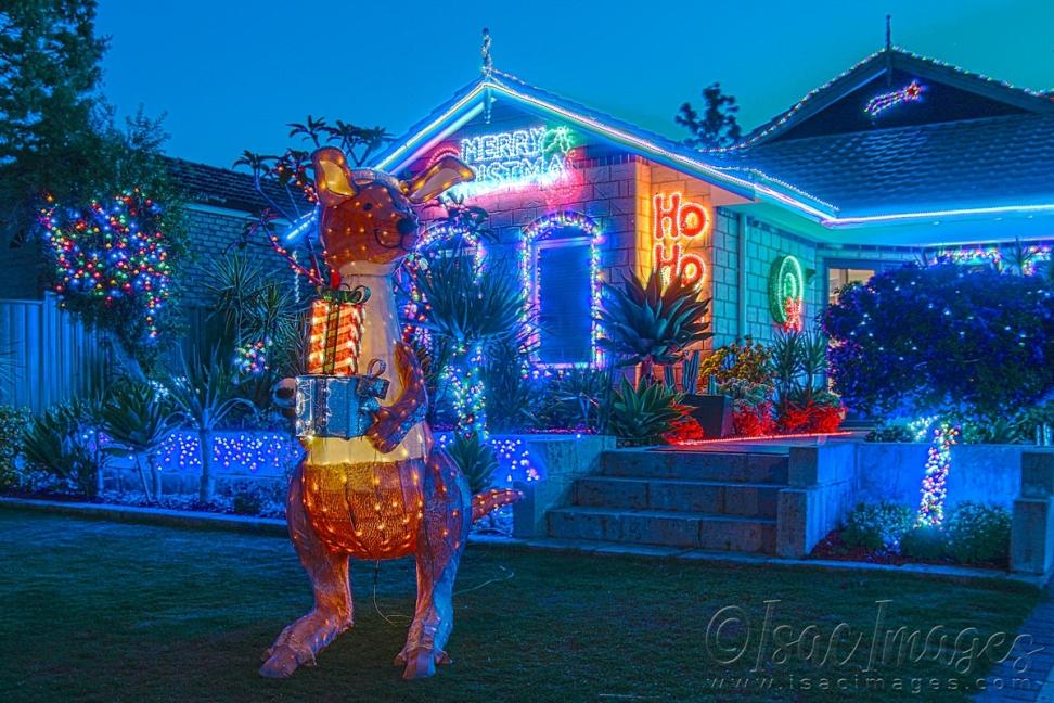 Click image for larger version

Name:	4789-Christmas_Lights.jpg
Views:	38
Size:	125.1 KB
ID:	483062