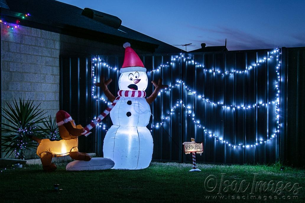 Click image for larger version

Name:	4795-Christmas_Lights.jpg
Views:	40
Size:	105.7 KB
ID:	483064