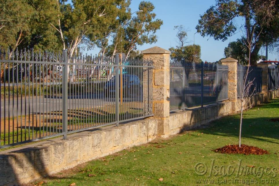Click image for larger version

Name:	0094-Fence_Lake-2.jpg
Views:	32
Size:	143.7 KB
ID:	487601