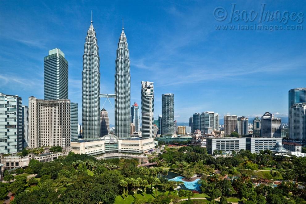 Click image for larger version

Name:	0463-Twin_Towers.jpg
Views:	47
Size:	127.4 KB
ID:	487957