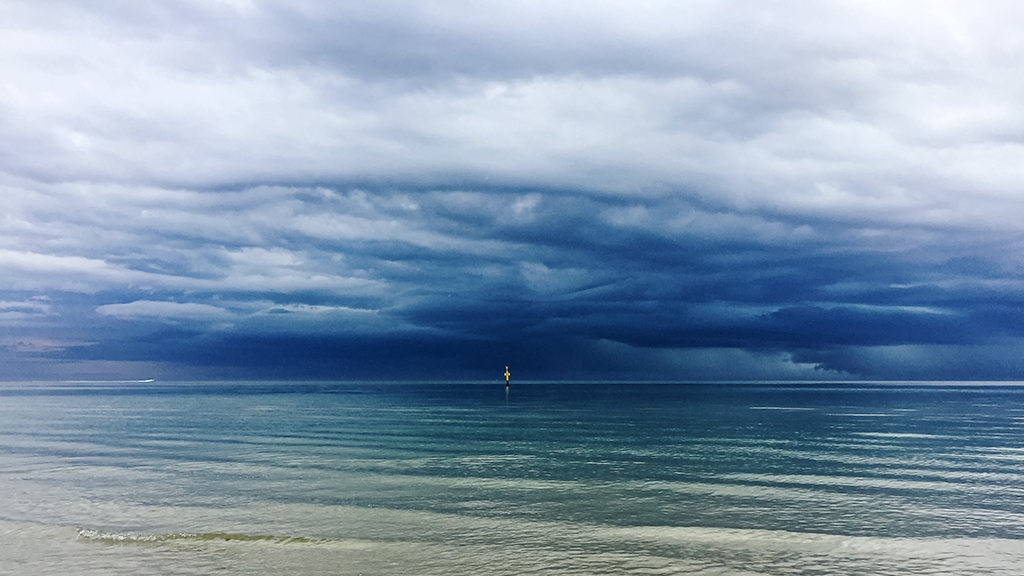 Click image for larger version

Name:	Incoming Storm 2.jpg
Views:	65
Size:	352.9 KB
ID:	483261