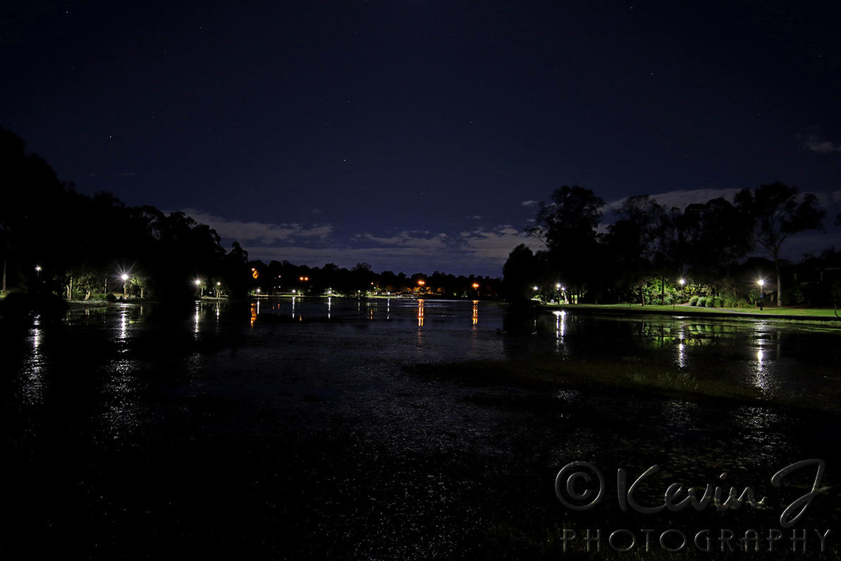 Click image for larger version

Name:	Night Lake 1.jpg
Views:	81
Size:	98.0 KB
ID:	493223
