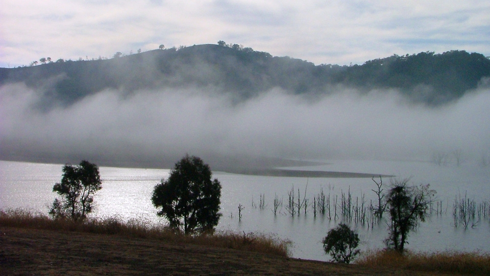 Click image for larger version

Name:	Windamere Dam dawn.jpg
Views:	42
Size:	353.6 KB
ID:	486544