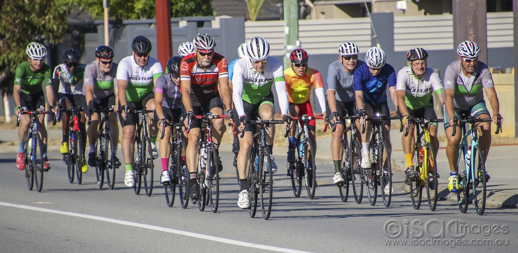 Click image for larger version

Name:	5527-Cyclists.jpg
Views:	122
Size:	437.0 KB
ID:	475705