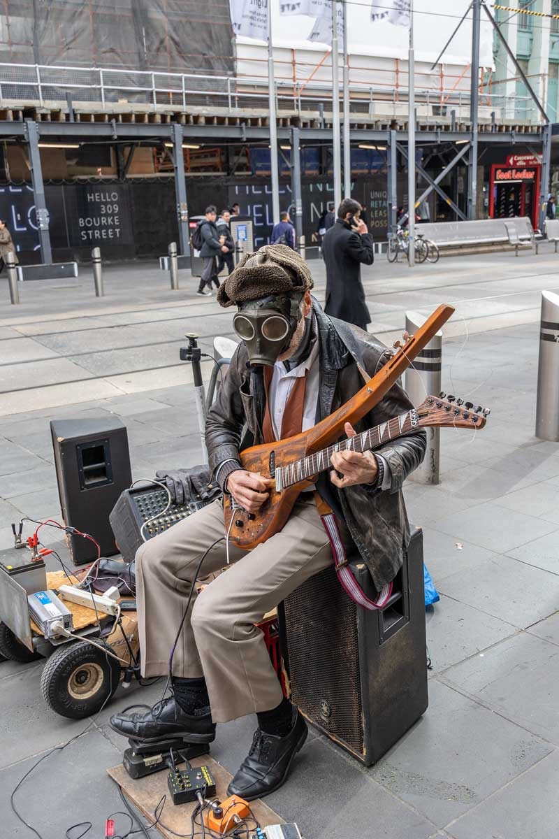 Click image for larger version

Name:	Busker.jpg
Views:	69
Size:	451.8 KB
ID:	488363