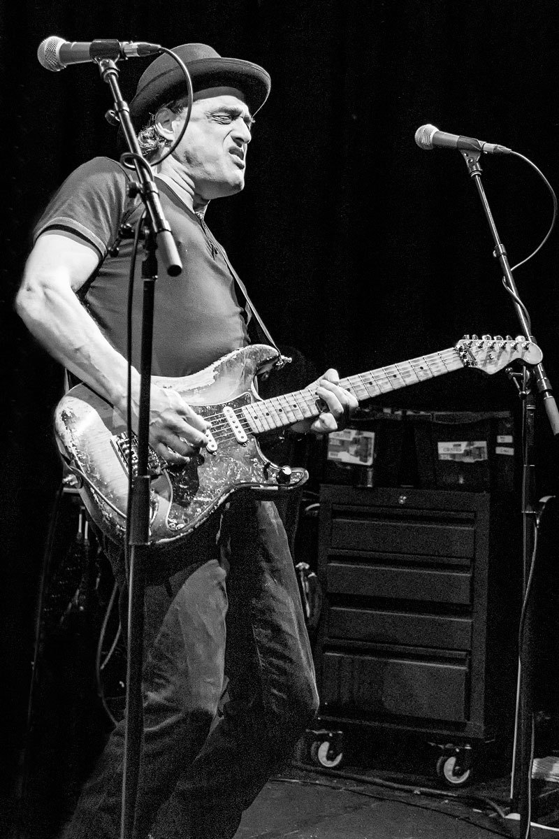 Click image for larger version

Name:	Black Sorrows 26 bw.jpg
Views:	65
Size:	227.4 KB
ID:	501227