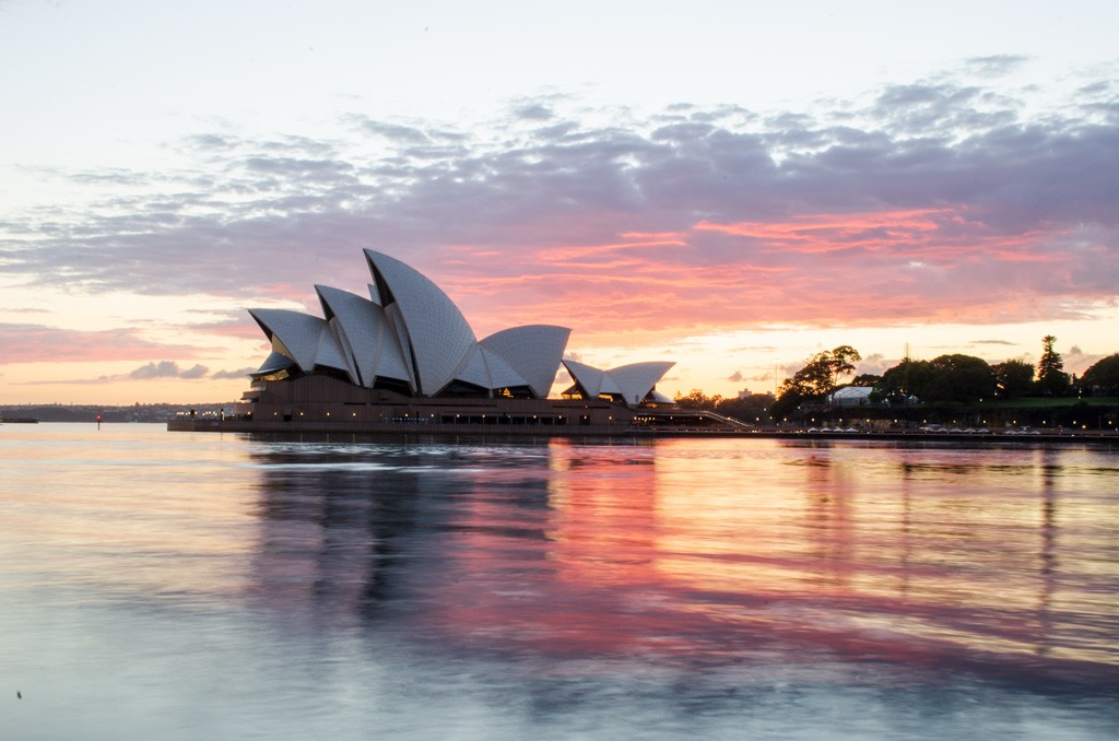 Click image for larger version

Name:	Opera-House.jpg
Views:	47
Size:	130.6 KB
ID:	459995