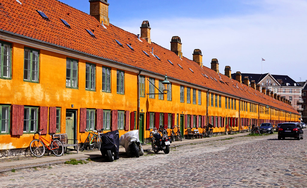 Click image for larger version

Name:	Barracks.jpg
Views:	42
Size:	337.4 KB
ID:	448224