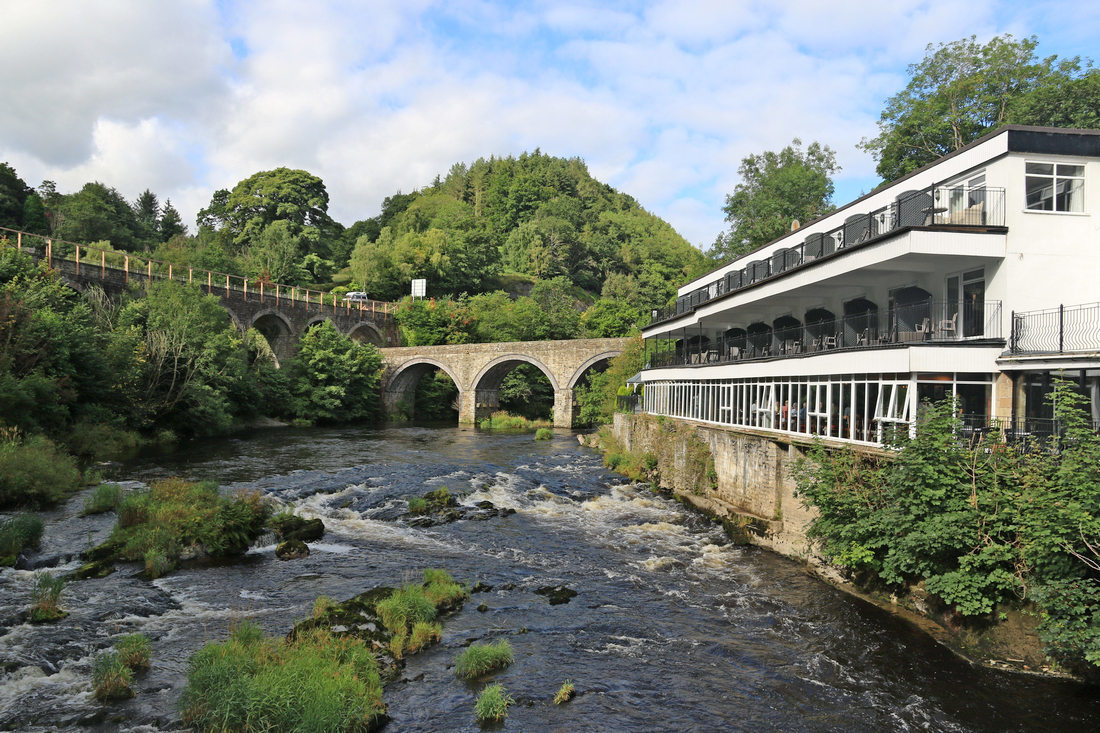 Click image for larger version

Name:	River Dee from the bridge.jpg
Views:	41
Size:	296.4 KB
ID:	509370