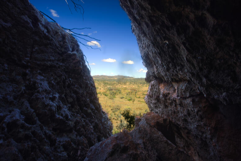 Click image for larger version

Name:	cave3.jpg
Views:	2
Size:	60.9 KB
ID:	512449