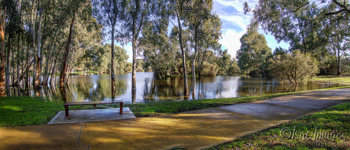 Click image for larger version

Name:	2136_Lake-Flood-Panox3H.jpg
Views:	27
Size:	315.5 KB
ID:	515232