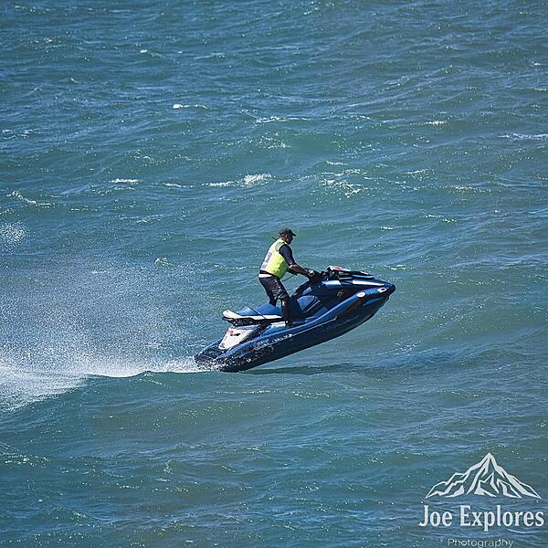 Click image for larger version

Name:	jetski4 S.jpg
Views:	14
Size:	321.6 KB
ID:	520924