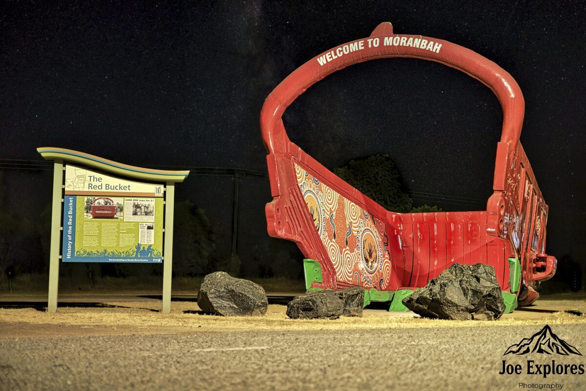 Click image for larger version

Name:	bucket night S.jpg
Views:	23
Size:	197.7 KB
ID:	521541