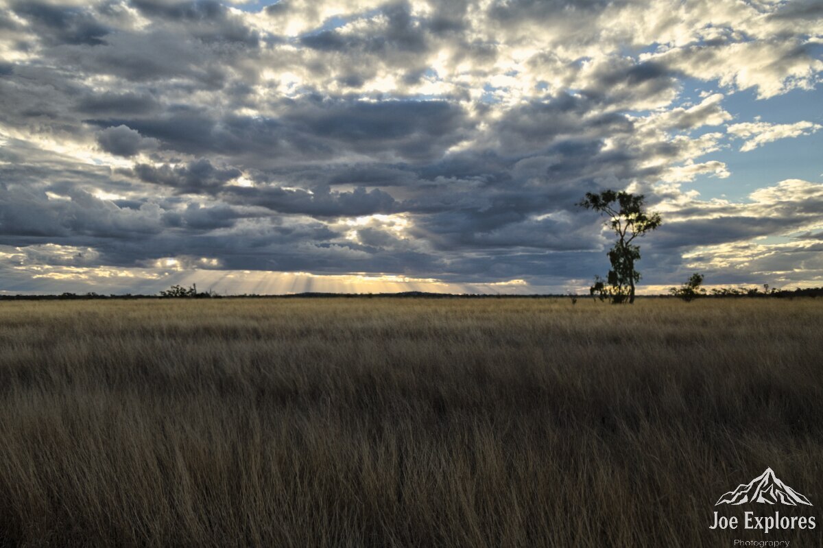 Click image for larger version

Name:	sunset1 S.jpg
Views:	21
Size:	181.2 KB
ID:	521656